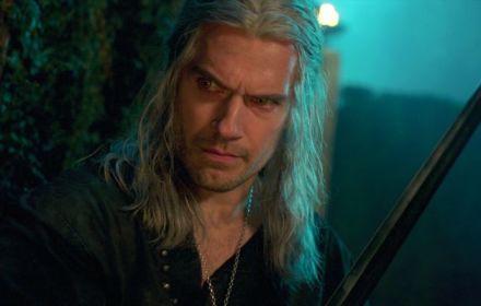 Henry Cavill als Geralt of Rivia in The Witcher.