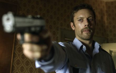 Scene uit Frygtelig Lykkelig