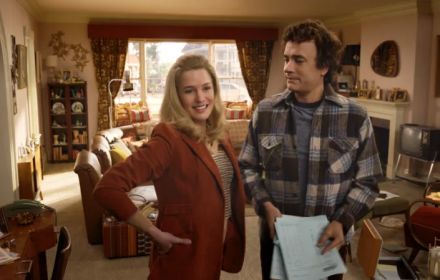 Een foto uit de trailer voor Here 