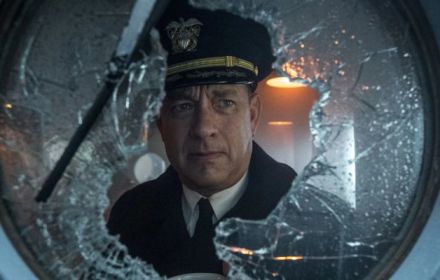 Tom Hanks jaagt op Nazi-duikboten in nieuwe trailer 'Greyhound'
