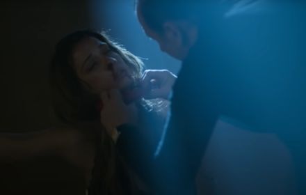 Een scene uit de trailer van 'Who Killed Sara?' seizoen 2. 