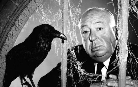 Alfred Hitchcock met kraai