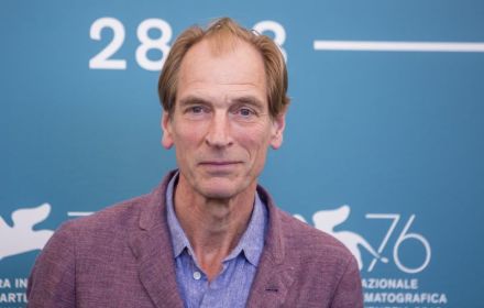 Een foto van Julian Sands