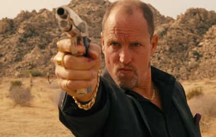 Woody Harrelson met pistool
