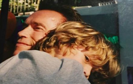 Schwarzenegger en een jonge Baena