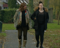 Vier Handen op Eén Buik